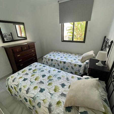Apartamento Jardines Del Rocio Torre Del Mar Luaran gambar