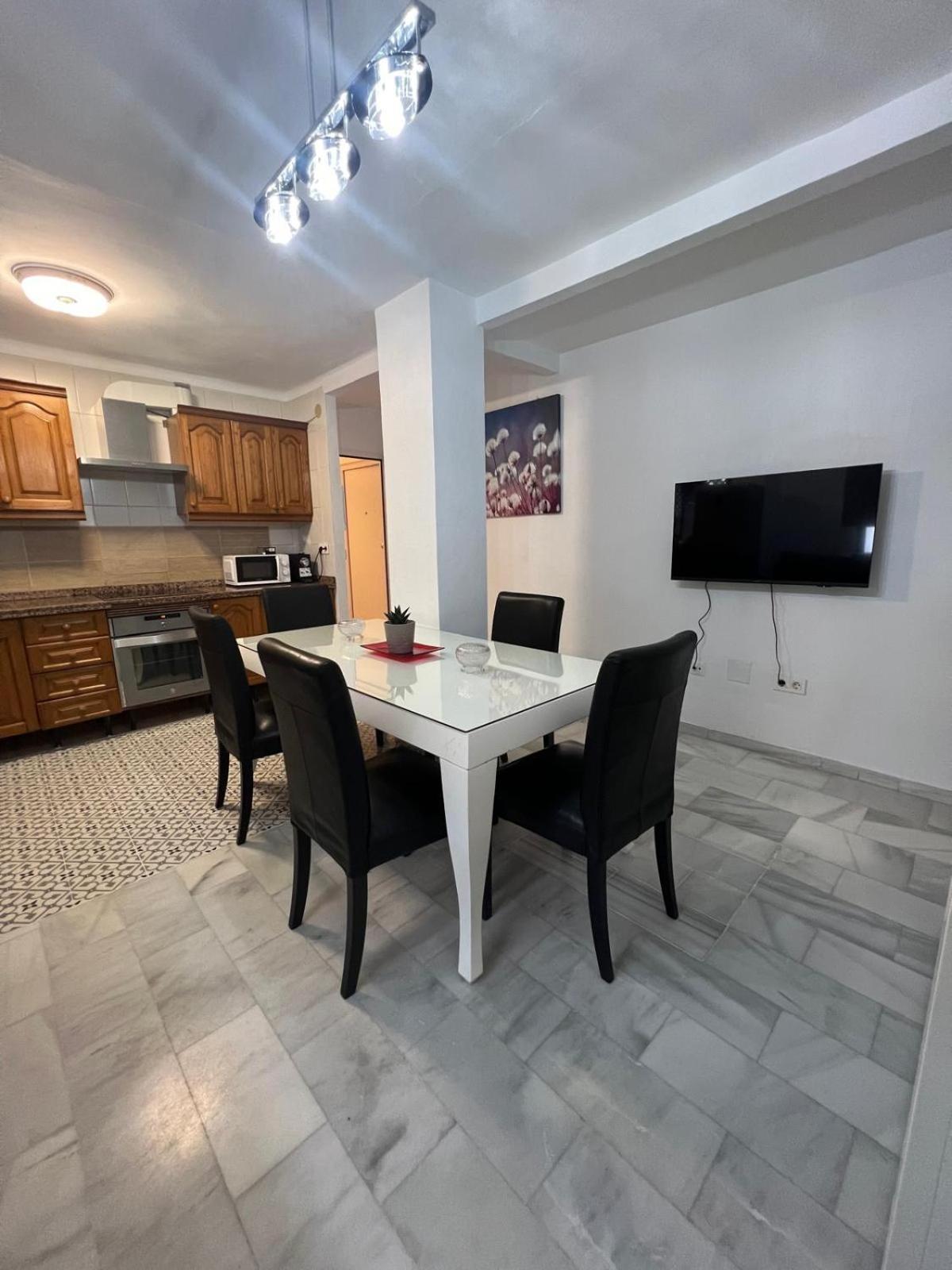 Apartamento Jardines Del Rocio Torre Del Mar Luaran gambar