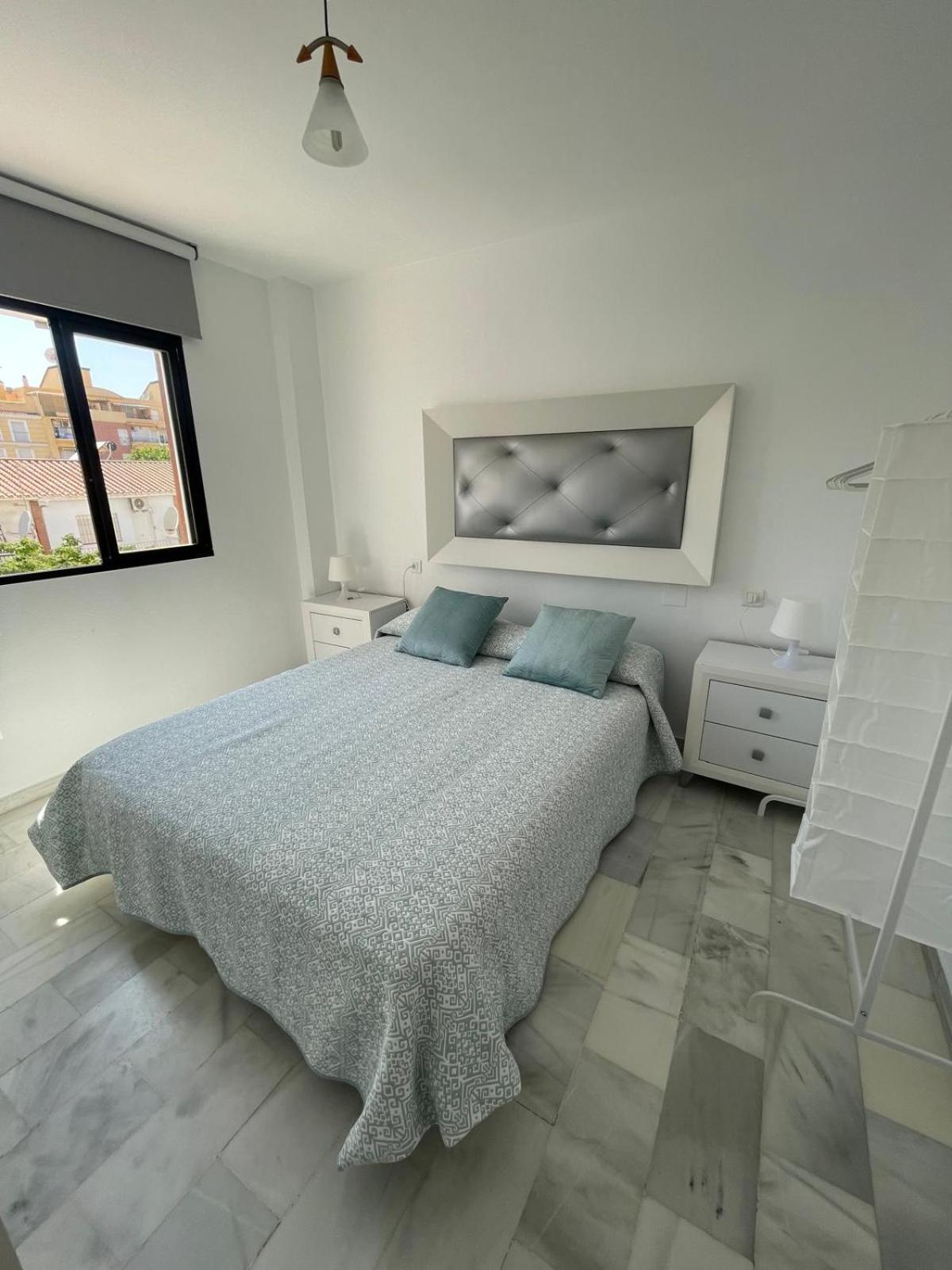 Apartamento Jardines Del Rocio Torre Del Mar Luaran gambar